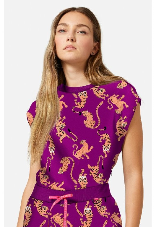 MED COUTURE AMP PRINTED DOLMAN TOP